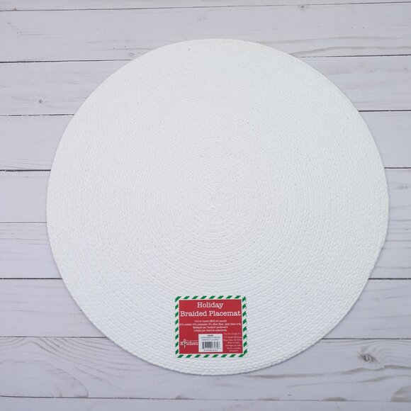 Braided Placemat Centerpiece Winter Evergreen Forest Snowman 14.5 Inch Round - Picture 2 of 2